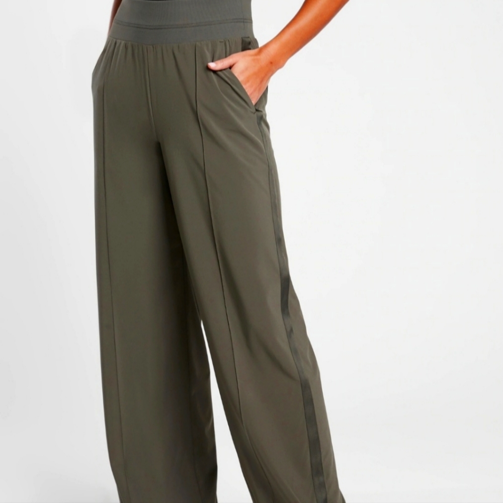 Athleta Wide Leg Pant - 2 - Olive